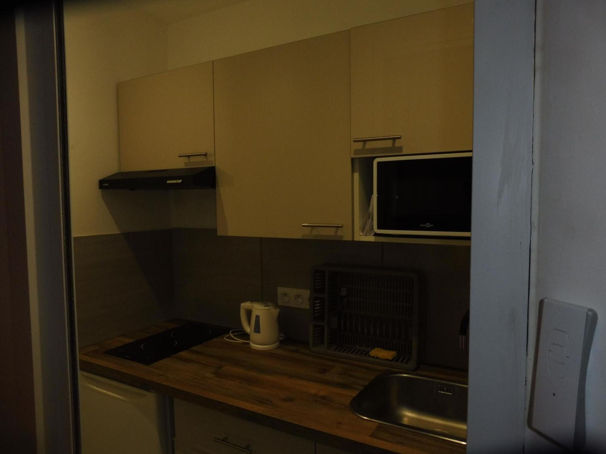 4 Chambres Meublees Et Un Seul Studio Avec Petite Cuisine Til-Chatel エクステリア 写真