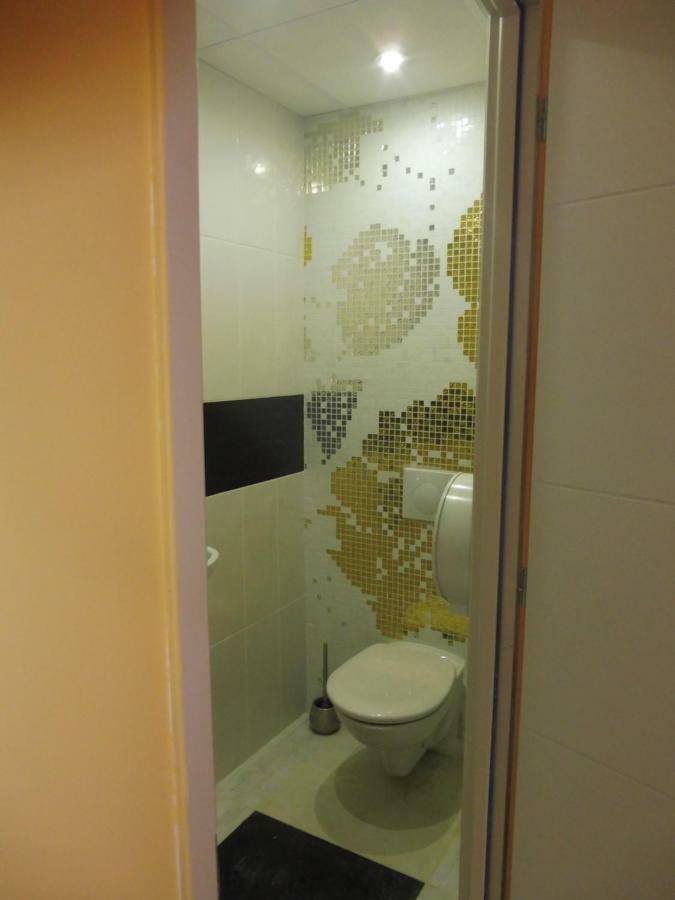 4 Chambres Meublees Et Un Seul Studio Avec Petite Cuisine Til-Chatel エクステリア 写真