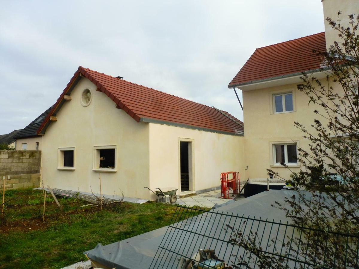 4 Chambres Meublees Et Un Seul Studio Avec Petite Cuisine Til-Chatel エクステリア 写真