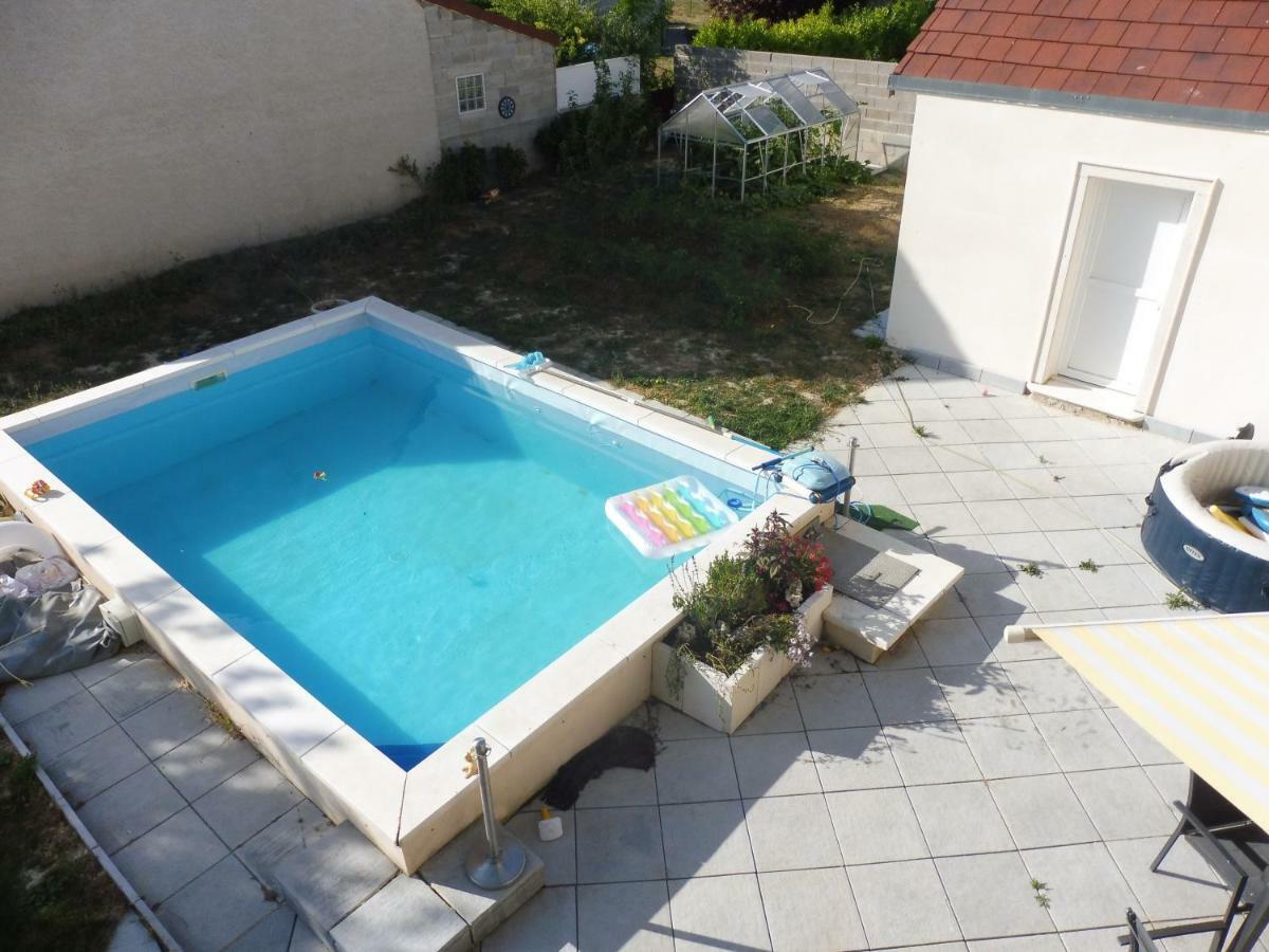 4 Chambres Meublees Et Un Seul Studio Avec Petite Cuisine Til-Chatel エクステリア 写真